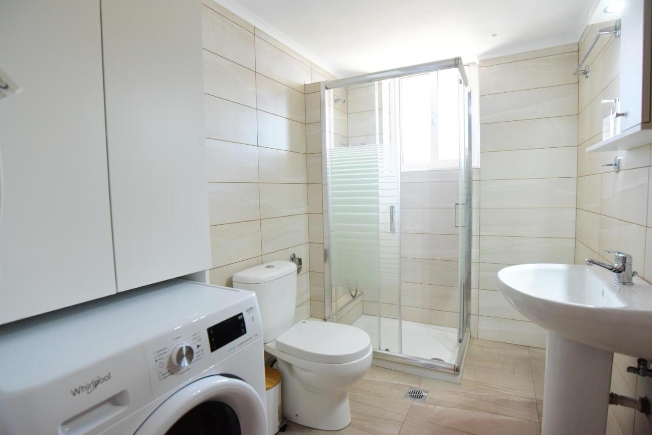 Urban Kalamitsa Beach Appartment カヴァラ エクステリア 写真
