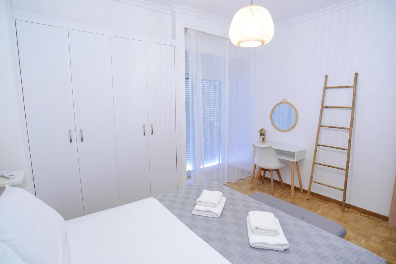 Urban Kalamitsa Beach Appartment カヴァラ エクステリア 写真